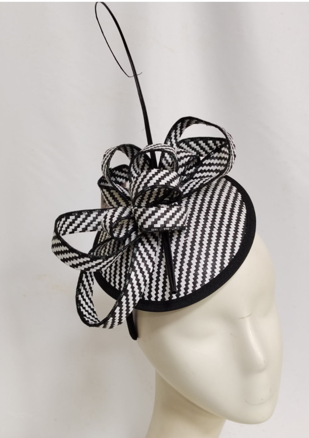 Black and White Fascinator