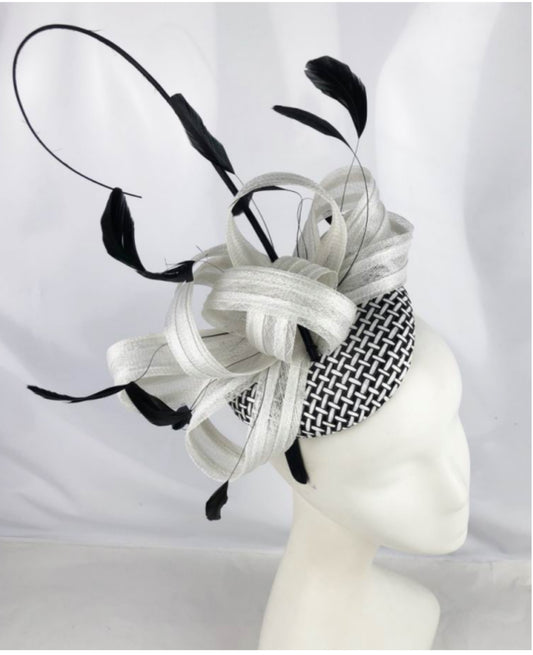 Black and White Fascinator